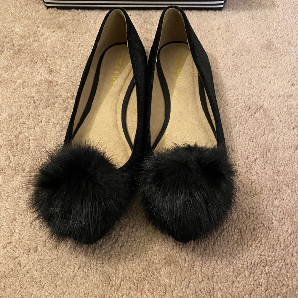 Old Navy shoes size 6